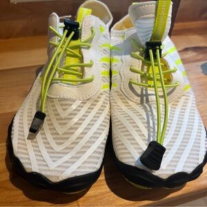 Womens White and Yellow Athletic Walking Shoes